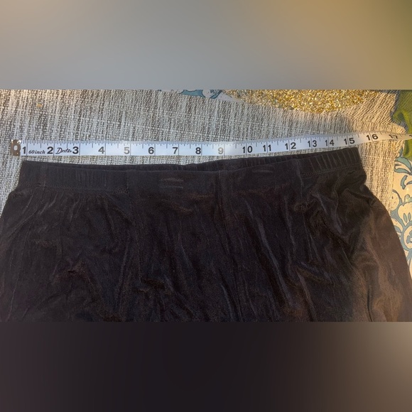 Chico's Travelers Elegant Black Women's pants - Picture 7 of 8